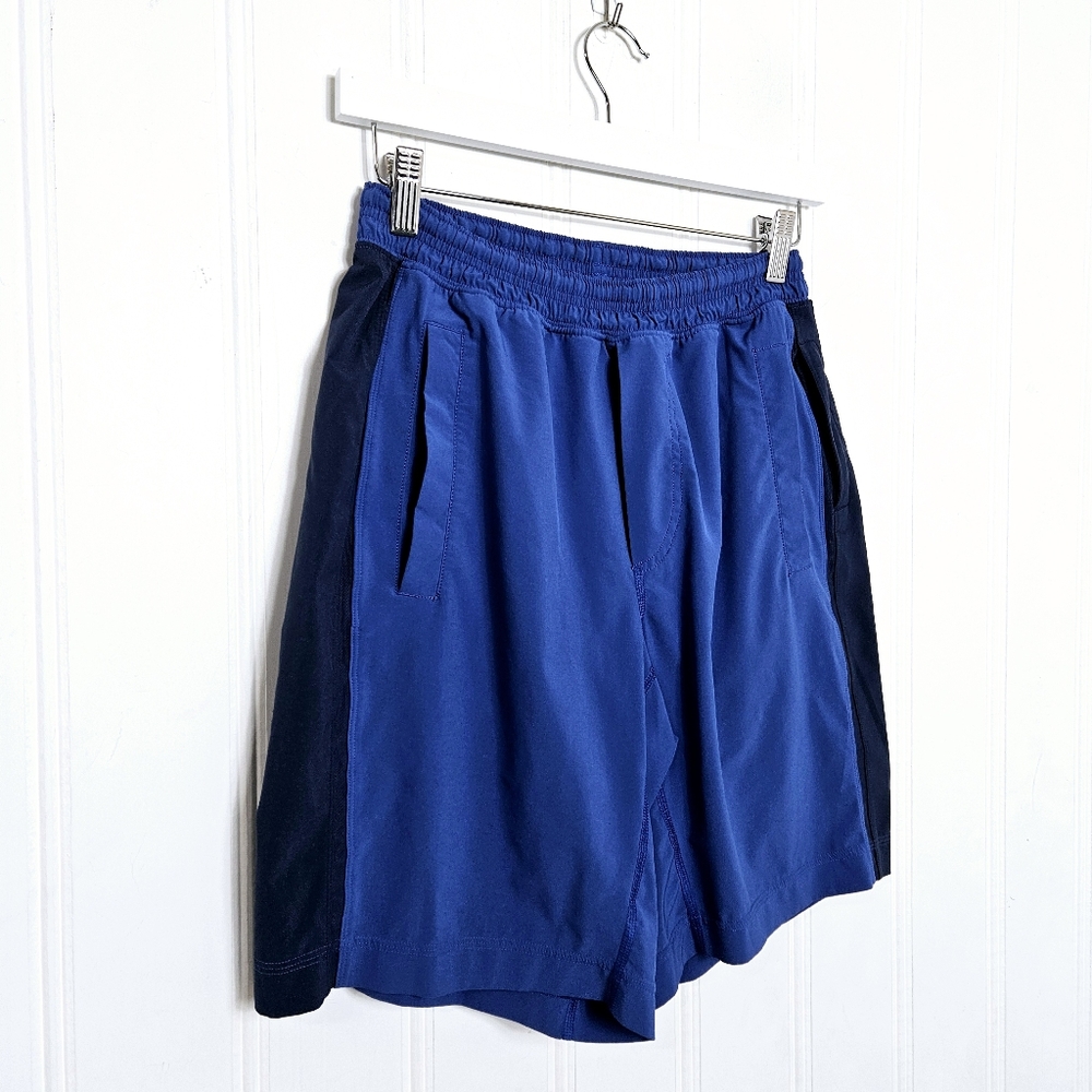 Lululemon Pace Breaker Shorts Mens Size S Blue Navy Lined Two Tone Athletic